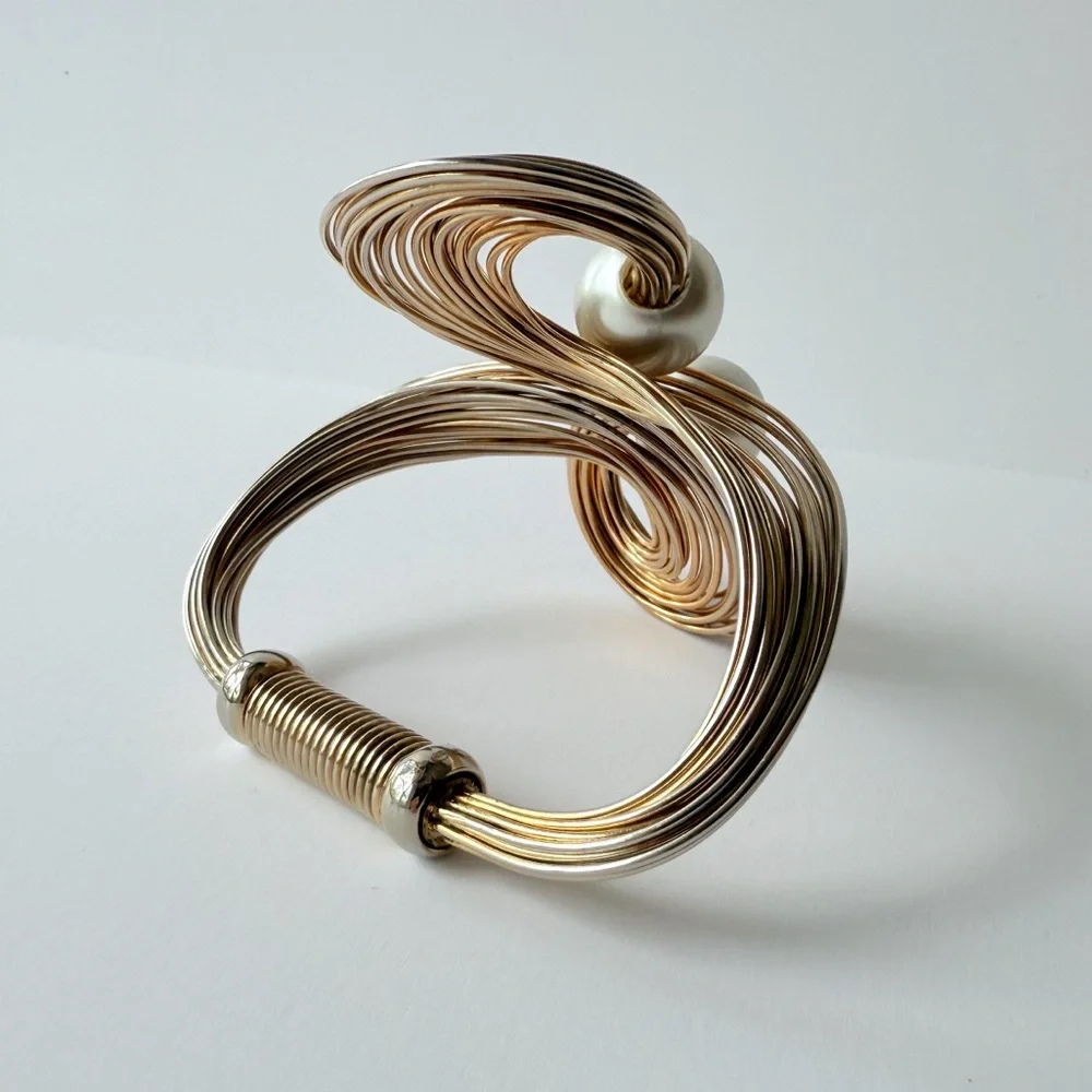 Vintage 1960s Yves Saint Laurent Faux Pearl Gilt Scroll Bracelet Roger Scemama - Picture 11 of 15